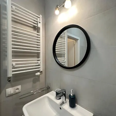 Studio 05 With Free Private Parking Bratislava